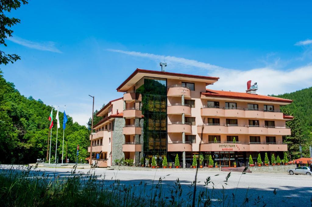 Hotel Park Bachinovo Yukarı Cuma Dış mekan fotoğraf